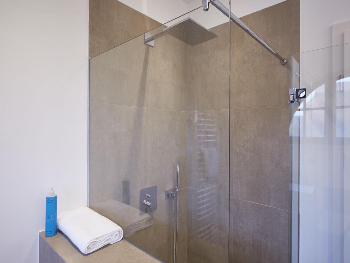 Reetland Am Meer - Premium Reetdachvilla Mit 3 Schlafzimmern, Sauna Und Kamin F07 Dranske Extérieur photo