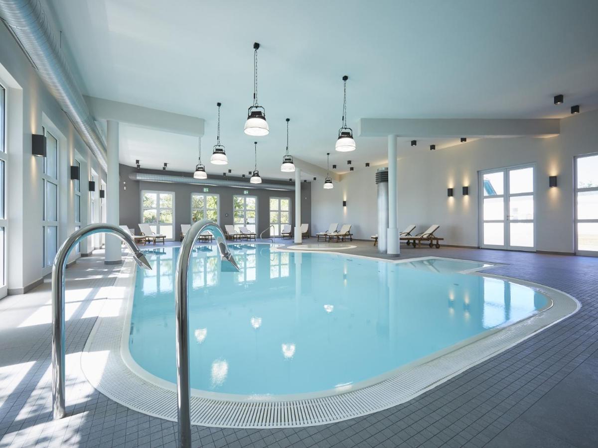 Reetland Am Meer - Premium Reetdachvilla Mit 3 Schlafzimmern, Sauna Und Kamin F07 Dranske Extérieur photo